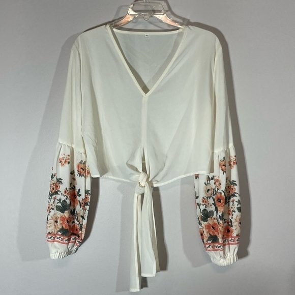 SHEIN Tops - SHEIN Crop Top‎ Blouse